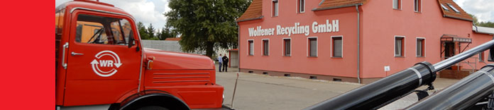 Historisches Fahrzeug und aktueller Sitz der WR